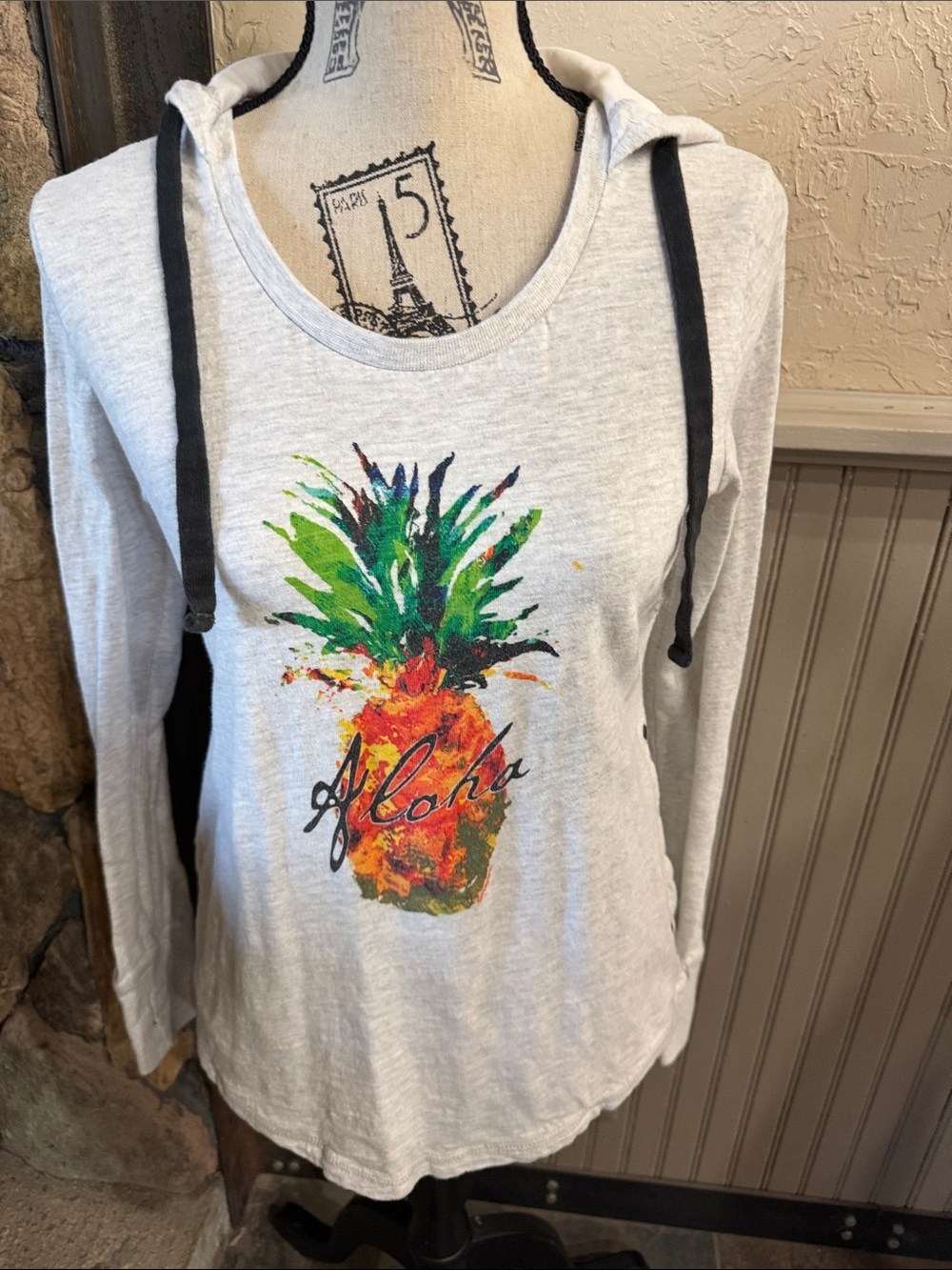 Aloha Pineapple Hooded Long-Sleeve Tee - Light Gray